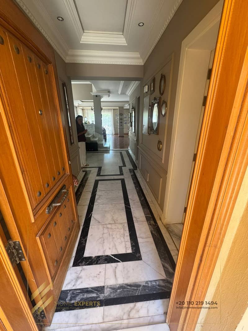 2 12b6d4f9-00c5-4df9-b903-5a3aef792c8c. jpg