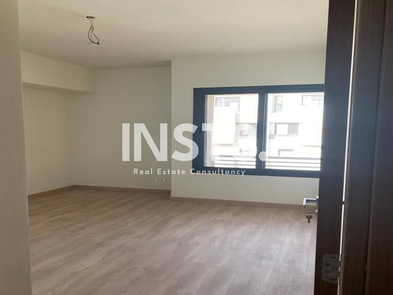 10 6912010244bc9_WhatsApp-Image-2025-11-09-at-19.24. 49_c589bae5. jpg