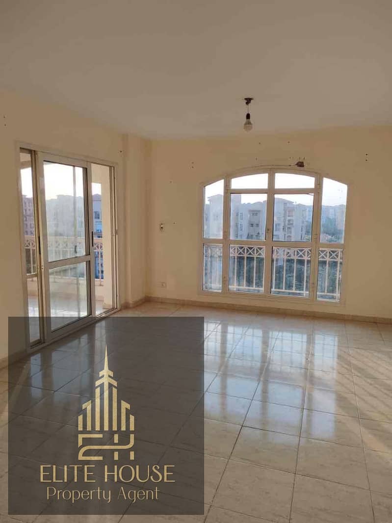 4 6f40ec31-1255-49a7-9b17-bc22b81fde61. jpg