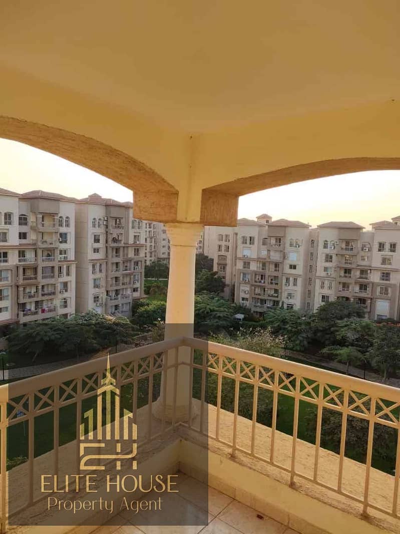 11 e3552bde-9352-4269-8f25-9216b39e5d55. jpg