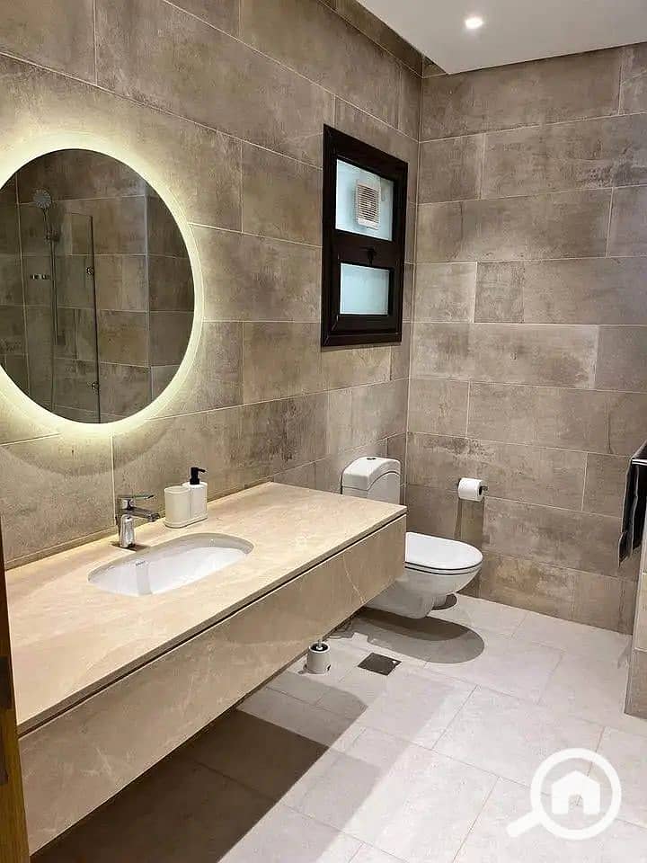 3 33008888-800x600. JPG