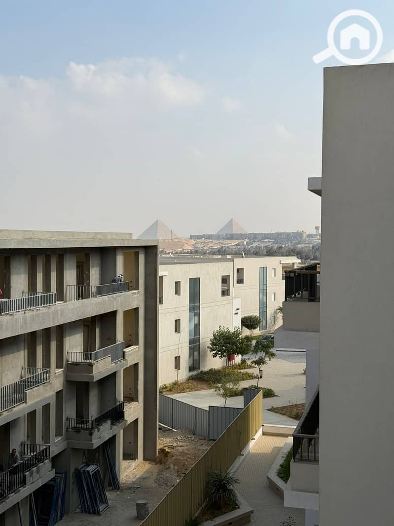 10 WhatsApp Image 2025-01-16 at 20.00. 33_c5c20b2b. jpg