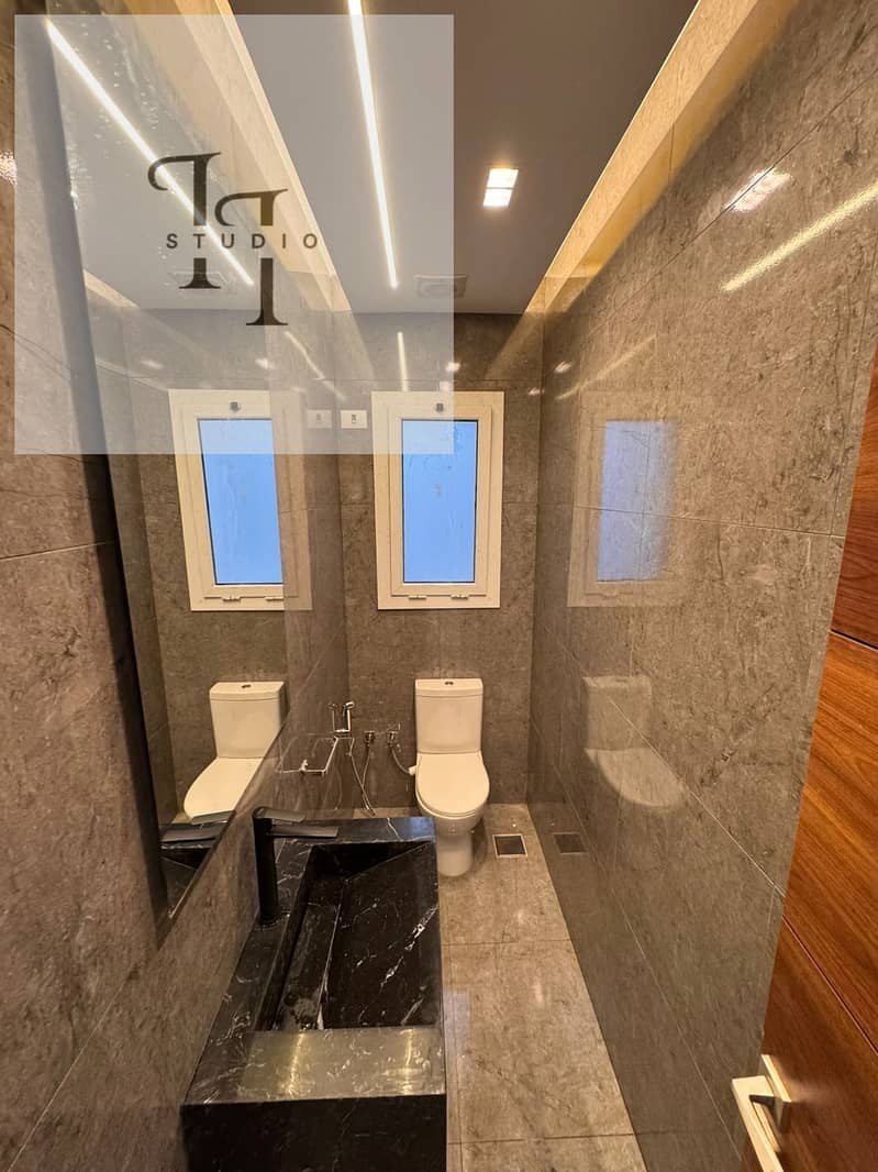 24 WhatsApp Image 2025-11-06 at 2.31. 14 PM (2). jpeg