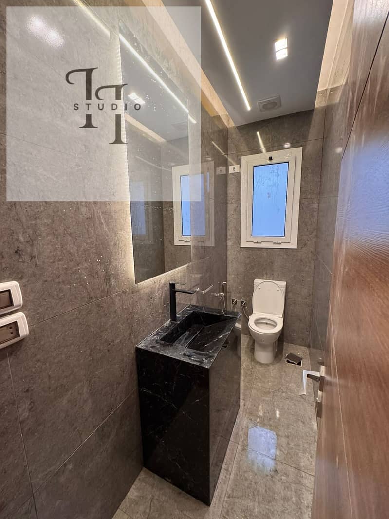 26 WhatsApp Image 2025-11-06 at 2.31. 15 PM (4). jpeg