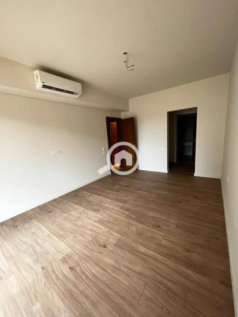 2 547249364_4220488168196768_7403638837163597519_n. jpg