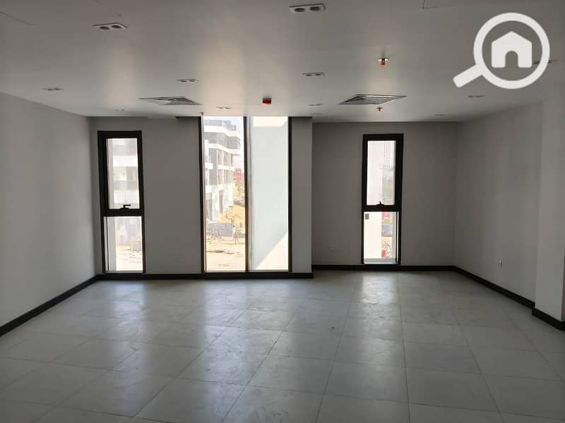 WhatsApp Image 2025-10-29 at 18.50. 29_39e51dd2. jpg WhatsApp Image 2025-10-29 at 18.50. 29_39e51dd2. jpg