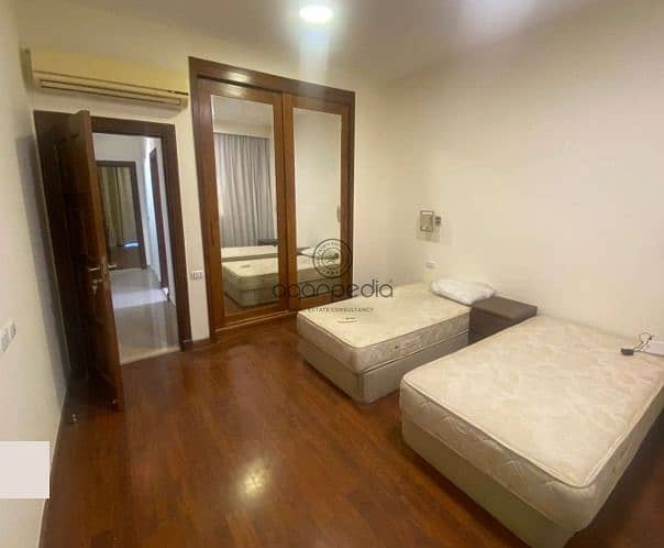 4 WhatsApp Image 2025-10-05 at 11.52. 14 AM. jpeg