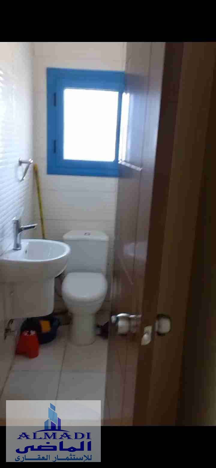 5 Screenshot_20251104_184746_com. whatsapp. w4b. jpg