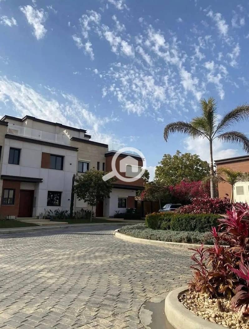 8 570344747_122248124480079718_5183497209923301168_n. jpg