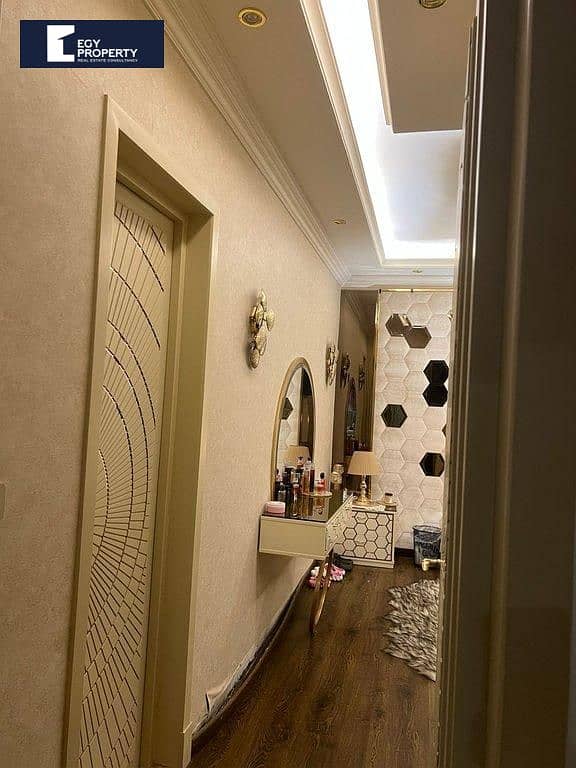 8 _files_WhatsApp Image 2025-10-24 at 5.08. 33 PM. jpeg