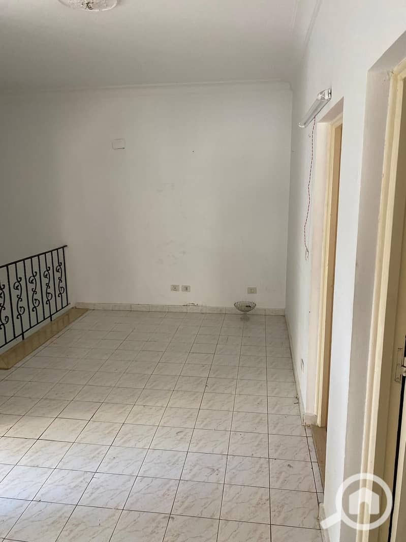 9 d125c6b3-b295-412e-a42a-ff41ee8d7a19. jpeg