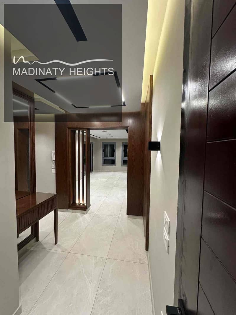 11 2ae5edce-3f5f-42f5-9db9-46378d557f30. jpg