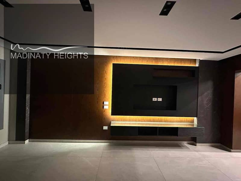 26 a2d6bcd7-7326-417f-adb4-f6feed97344d. jpg