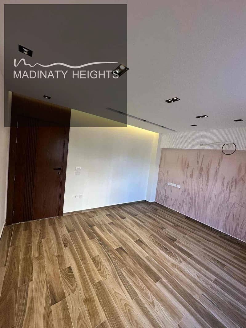 28 328238bd-48f7-4df1-921a-019abad204d4. jpg