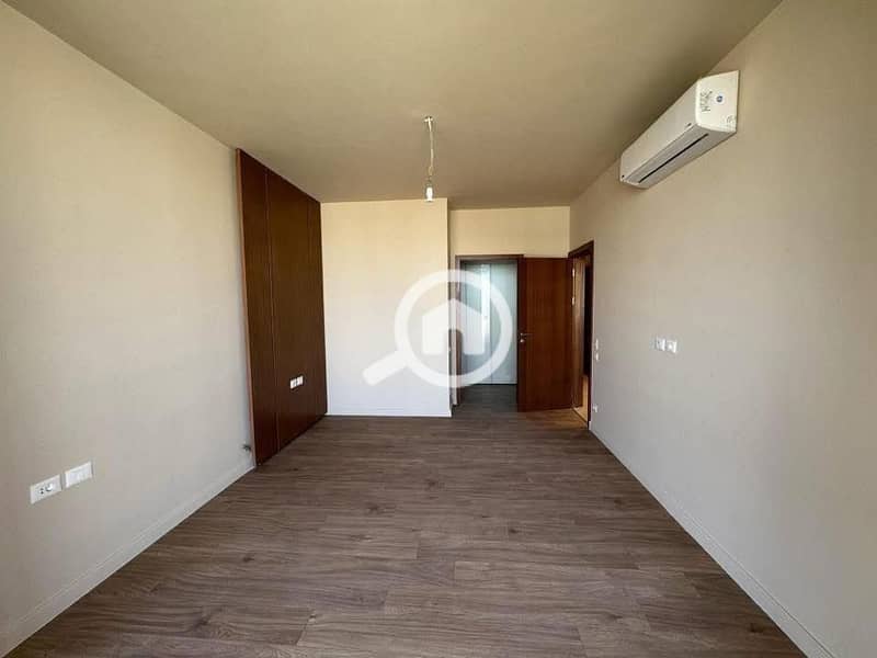 3 498144869_1216837876657248_7471861119938762536_n. jpg