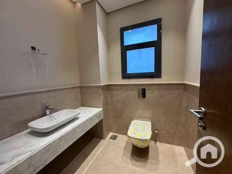 7 498537903_1216837763323926_2429165827912232127_n. jpg