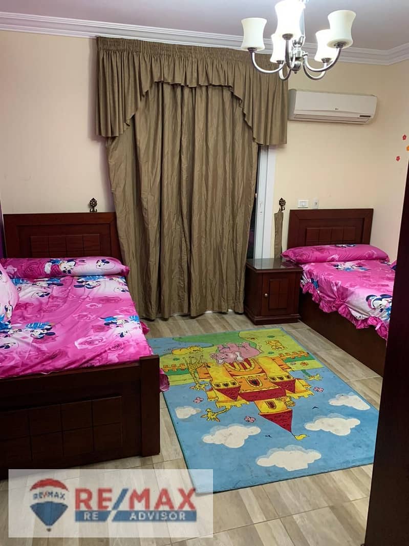 13 6048871806585736128. jpg