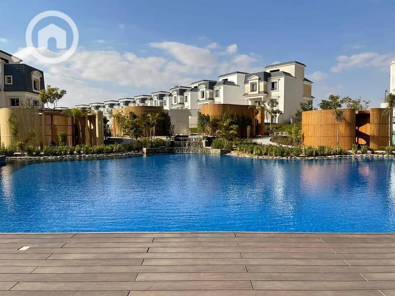 8 bc80587a-466b-4d32-8715-626c31bfe691. jpg