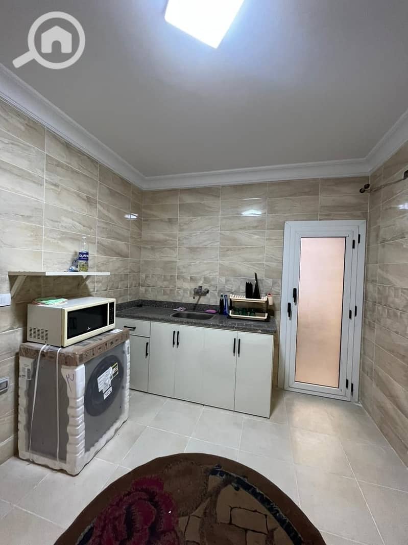 8 0971bc9e-8157-4895-bdde-80350b79924a. jpeg