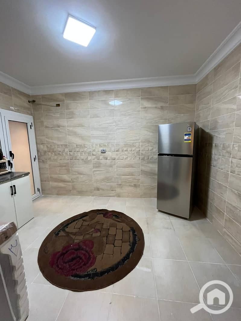 9 05c7fd83-3711-48fa-bb49-28b7dda6395e. jpeg