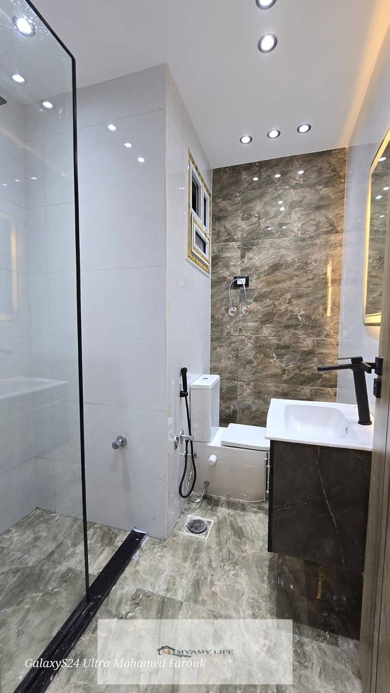 14 WhatsApp Image 2025-11-11 at 22.04. 30_75d82366. jpg