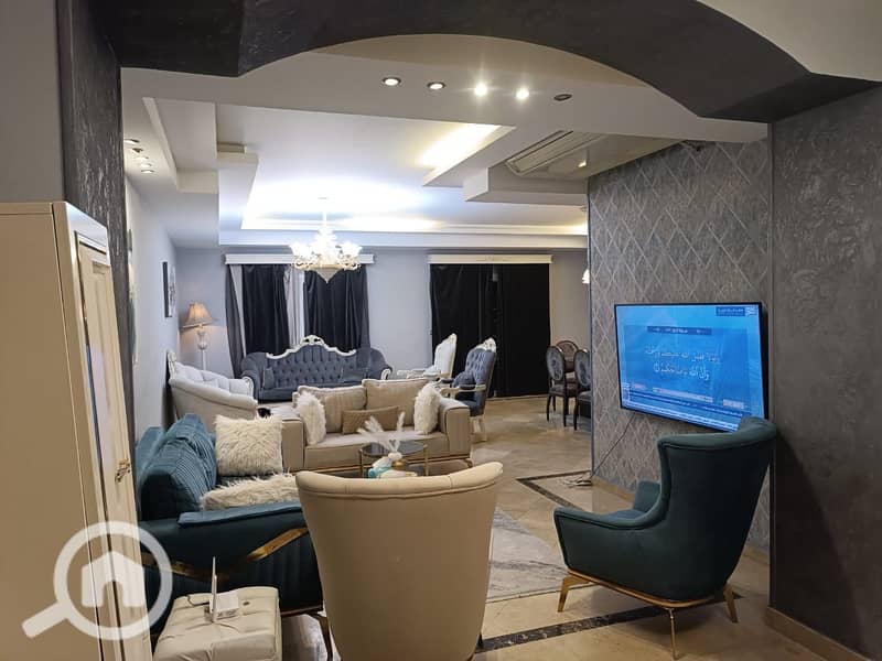 10 26483e0f-21e2-4943-a0f7-041d430250b5. jpg