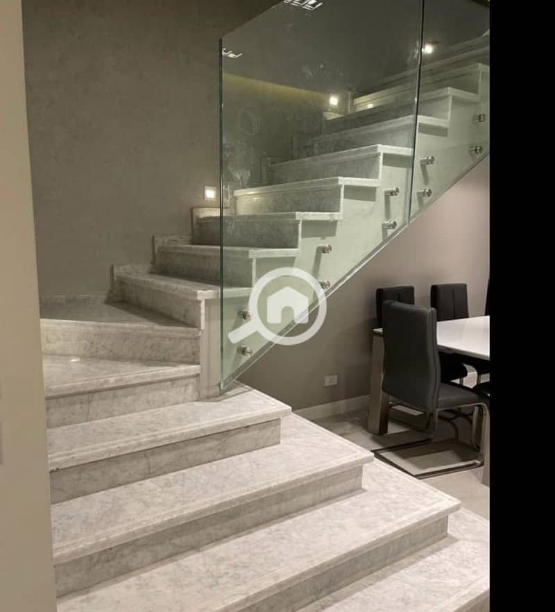 9 3835271a-01cc-4dd0-8b84-e82eef89678f. jpeg