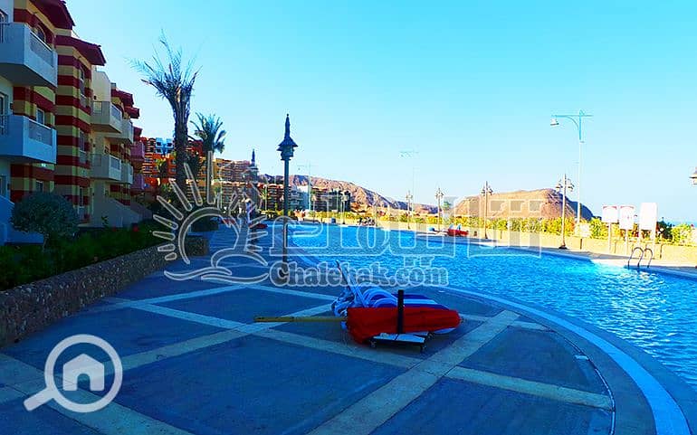 2 شاليه-للبيع-الحدائق-السخنة-العين-المعلقة-بورتو-مصطبة-ثانية (7). JPG