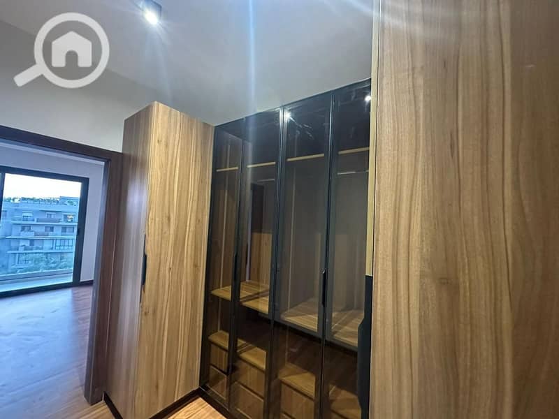 21 صورة واتساب بتاريخ 2025-11-12 في 13.24. 04_f678cf12. jpg