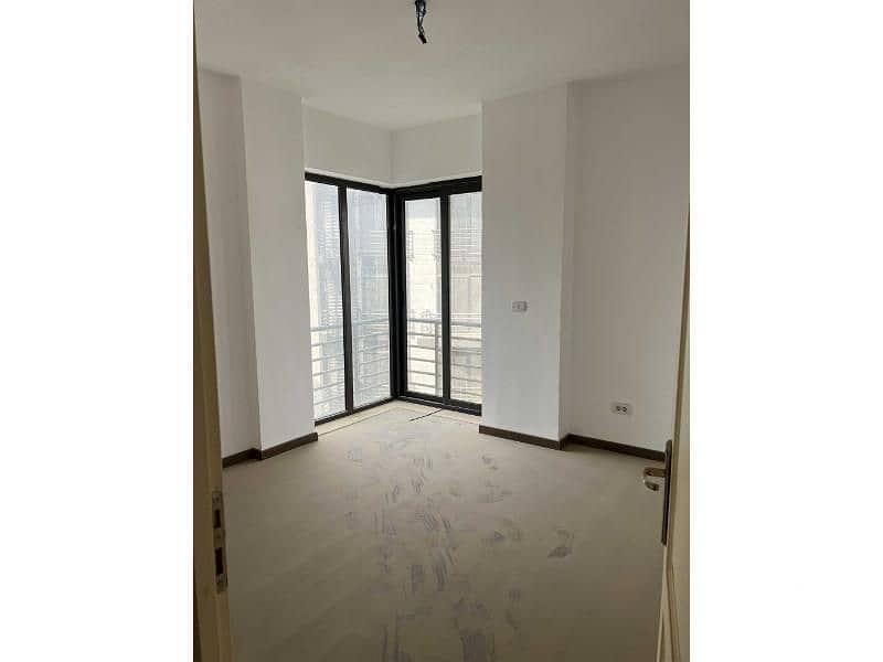 5 WhatsApp Image 2025-11-10 at 2.48. 12 PM (1). jpg