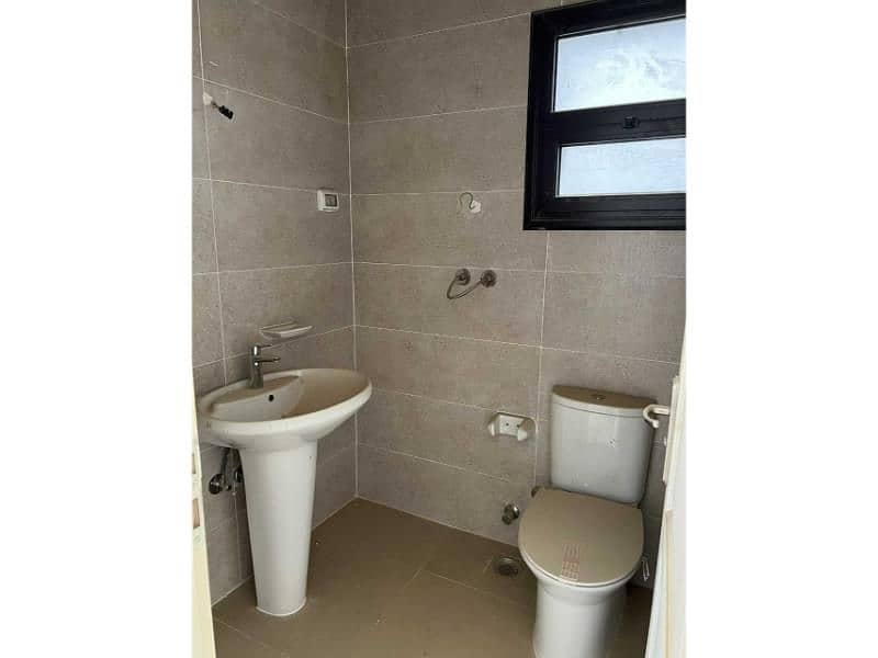 9 WhatsApp Image 2025-11-10 at 2.48. 14 PM (1). jpg