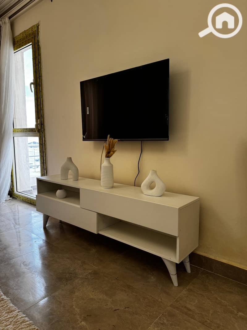 4 197e65c5-7021-459a-a4d3-1a471558aa27. jpeg