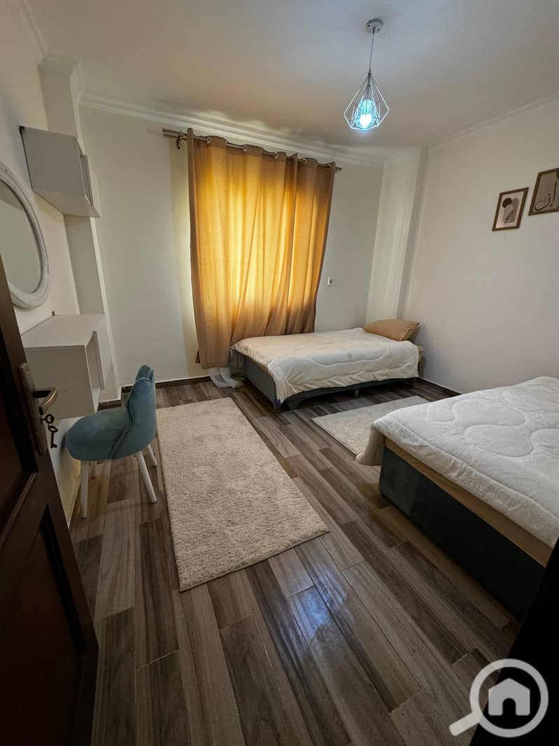 10 cc9ed58b-ef5f-4550-916e-556768d7fec1. jpeg