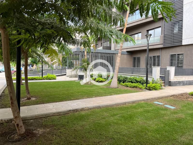 15 f9c238a4-df43-43dc-98c2-04be6c24bb4b. jpg