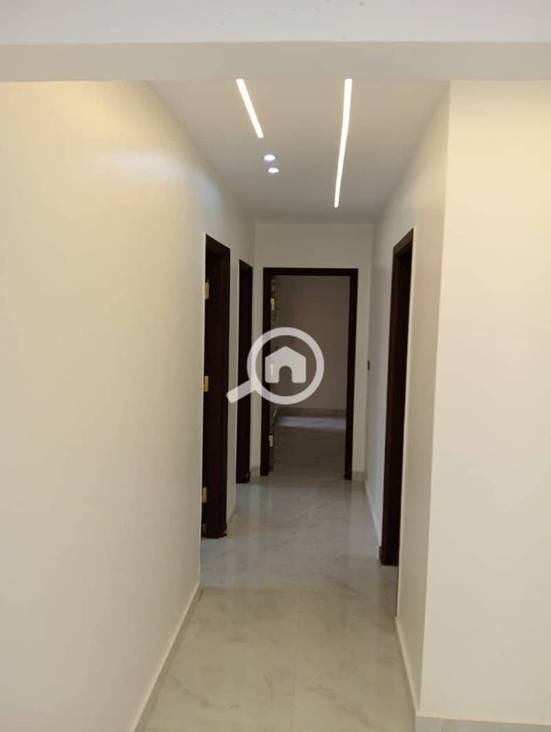 10 2edbf669-d768-4baa-a5dd-b02998513188. jpeg