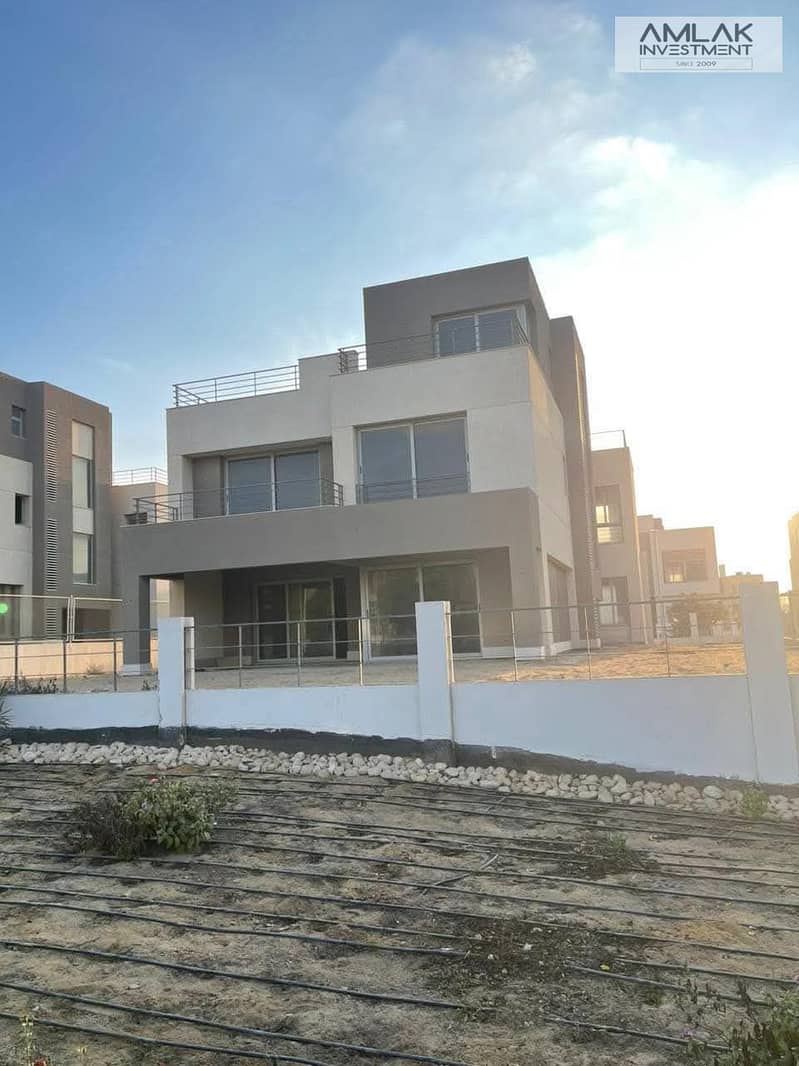 6 7460d267-0587-499b-8c0d-b8be7d25e2ba. jpeg