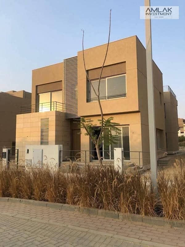 10 f2dbacb4-80c6-422d-acc6-1cbd1cc08083. jpeg