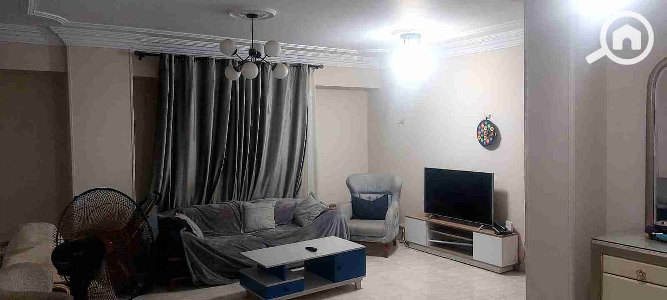 1000117816. jpg 1000117816. jpg