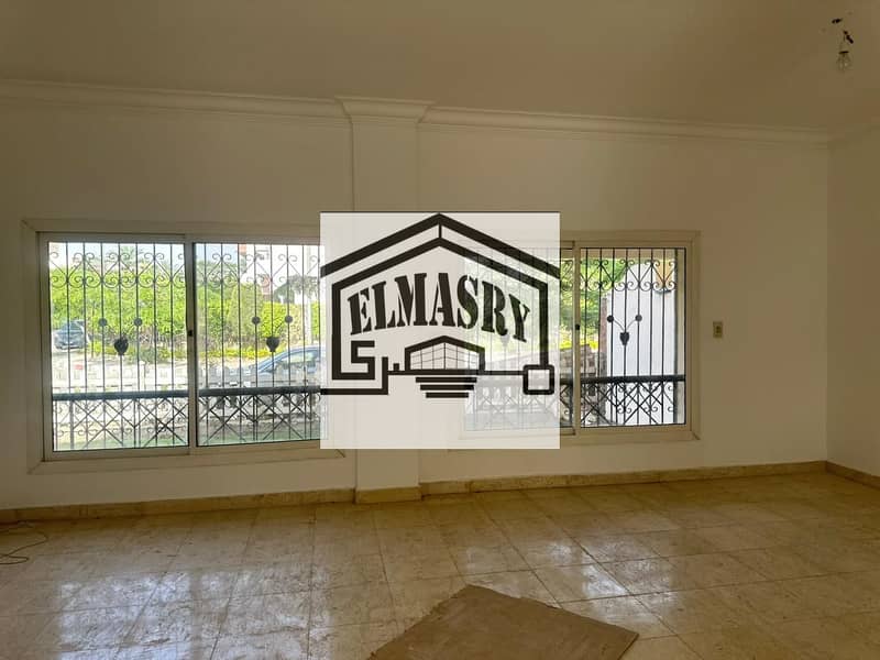 12 40f20865-7ec9-4304-b7ee-6ad6b4fca3b0. jpeg