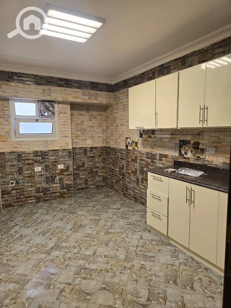 10 صورة واتساب بتاريخ 2025-11-12 في 13.47. 17_179aa4fe. jpg