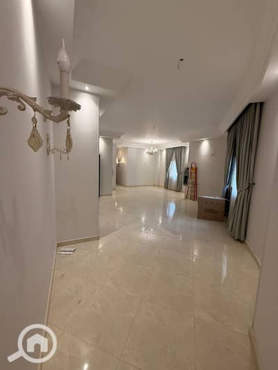 شقة 3 غرف نوم للايجار في القاهرة الجديدة، القاهرة - IMG-20251031-WA0045. jpg