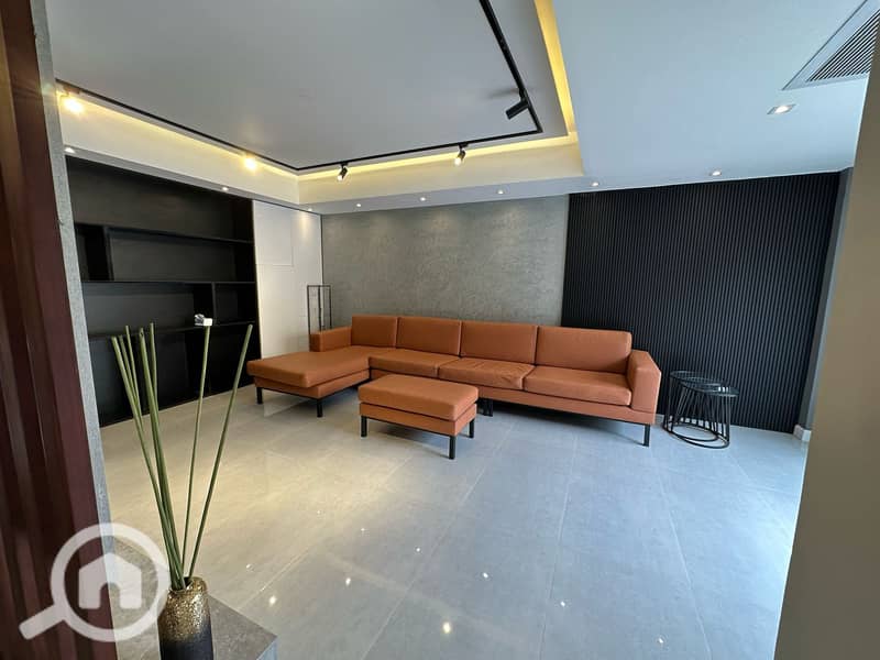 22 2fef17e7-de18-4748-aeed-795aab4d9775. jpeg