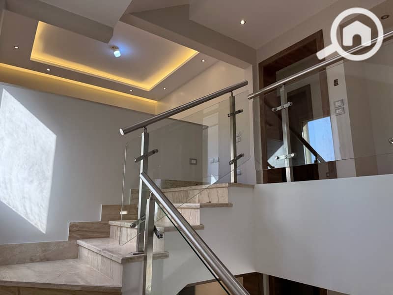 10 صورة واتساب بتاريخ 2025-11-12 في 13.47. 44_e379f4d9. jpg