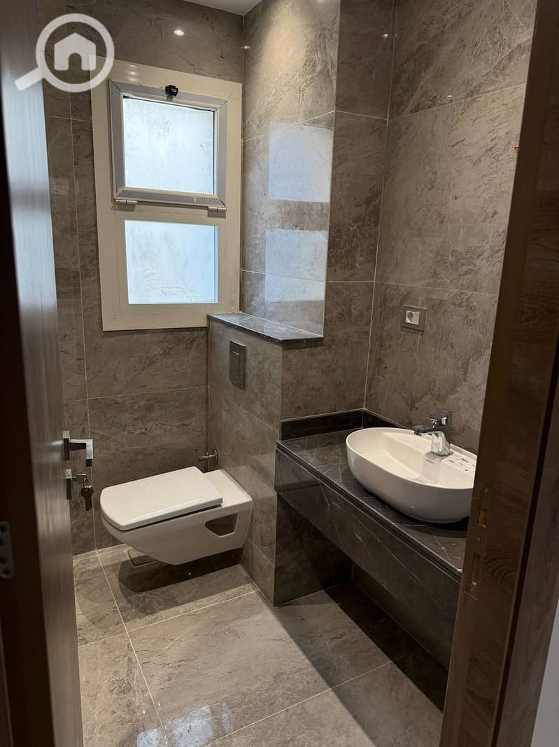 14 صورة واتساب بتاريخ 2025-11-12 في 13.47. 45_4003f894. jpg