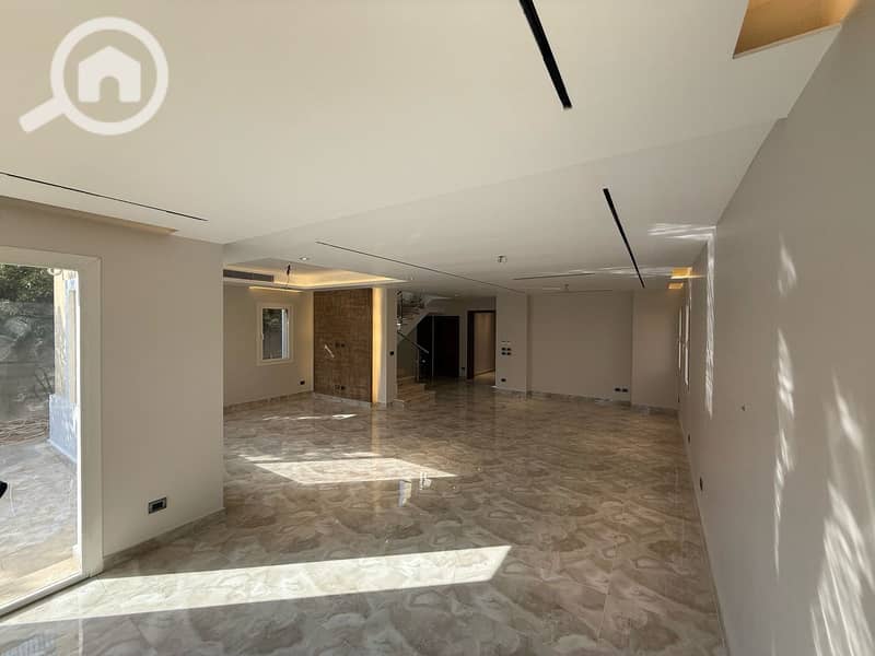 16 صورة واتساب بتاريخ 2025-11-12 في 13.47. 45_58355abd. jpg