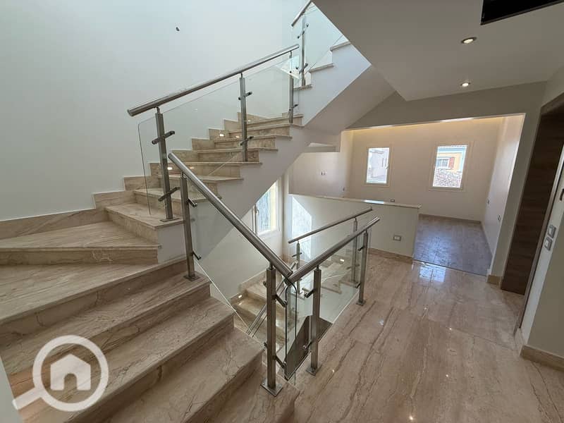 21 صورة واتساب بتاريخ 2025-11-12 في 13.47. 46_2175faff. jpg