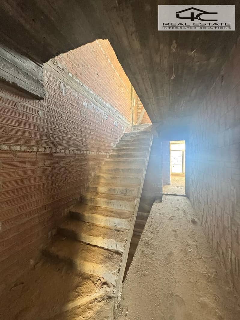 6 WhatsApp Image 2025-11-12 at 14.59. 58. jpeg