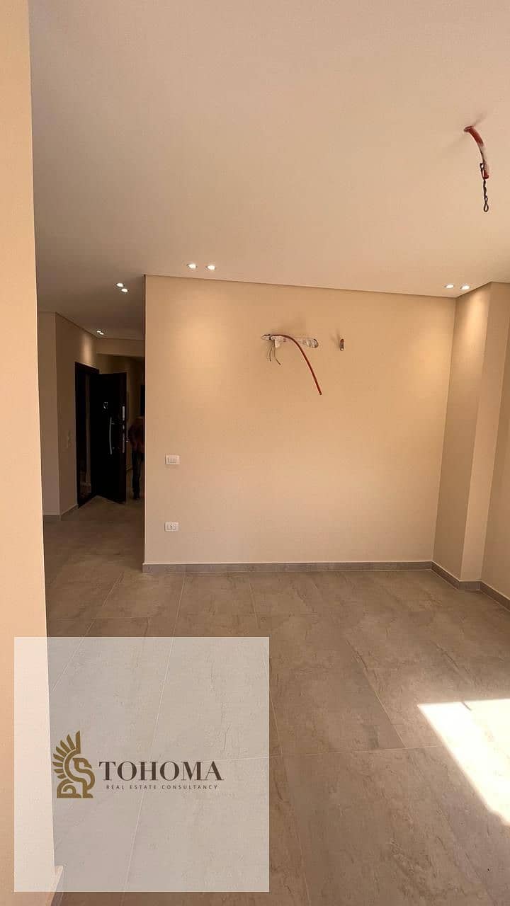 8 a3f4f3ea-5b9e-4577-94e3-92a6b3297fc3. jpg