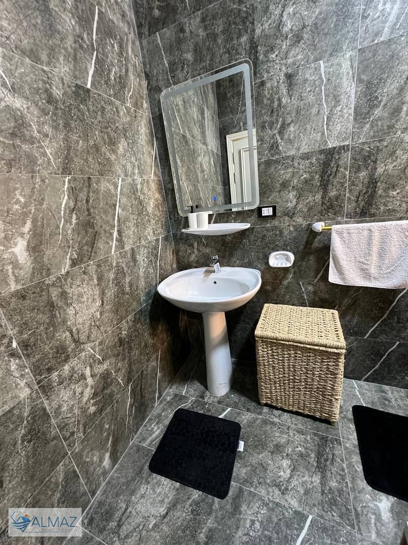 27 WhatsApp Image 2025-11-12 at 1.37. 56 PM. jpeg