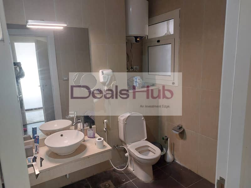 9 5486a136-4b07-441c-a2d7-b539c9a7b578. jpg